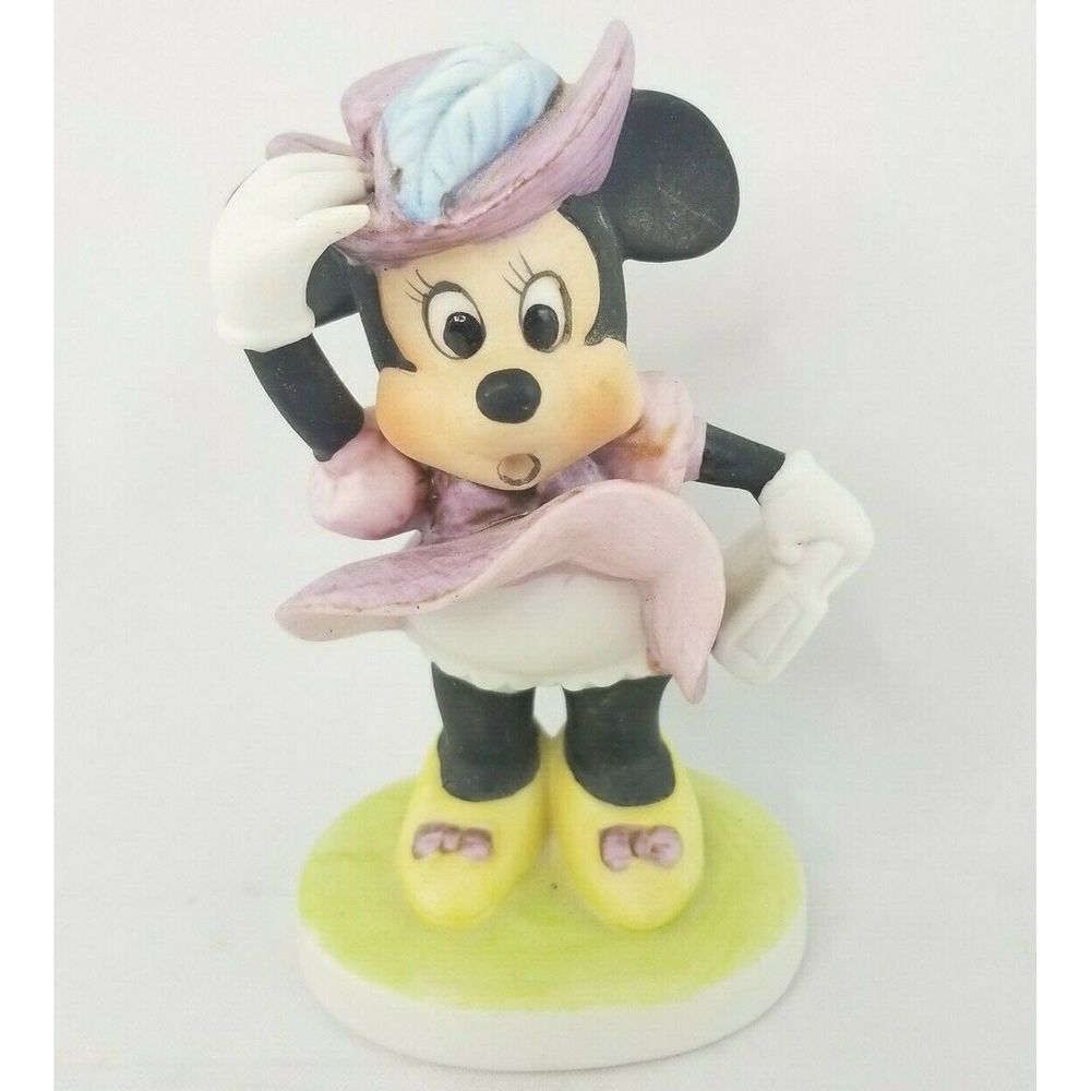 Minnie 70'S Disney Productions Wind Blown Figurine